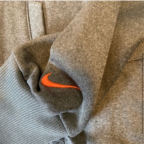 💕Nike Therma-Fit Hoodie💕 - Picture 3 of 4